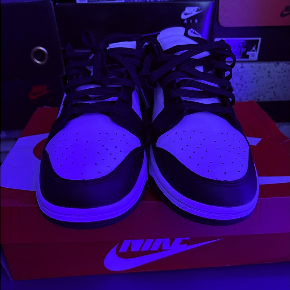 Nike Dunk Panda - image 2